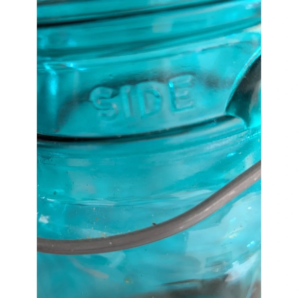 Vintage 1976 Ball Ideal Bicentennial Aqua Blue Pint Jar Eagle Wire Bail Lid